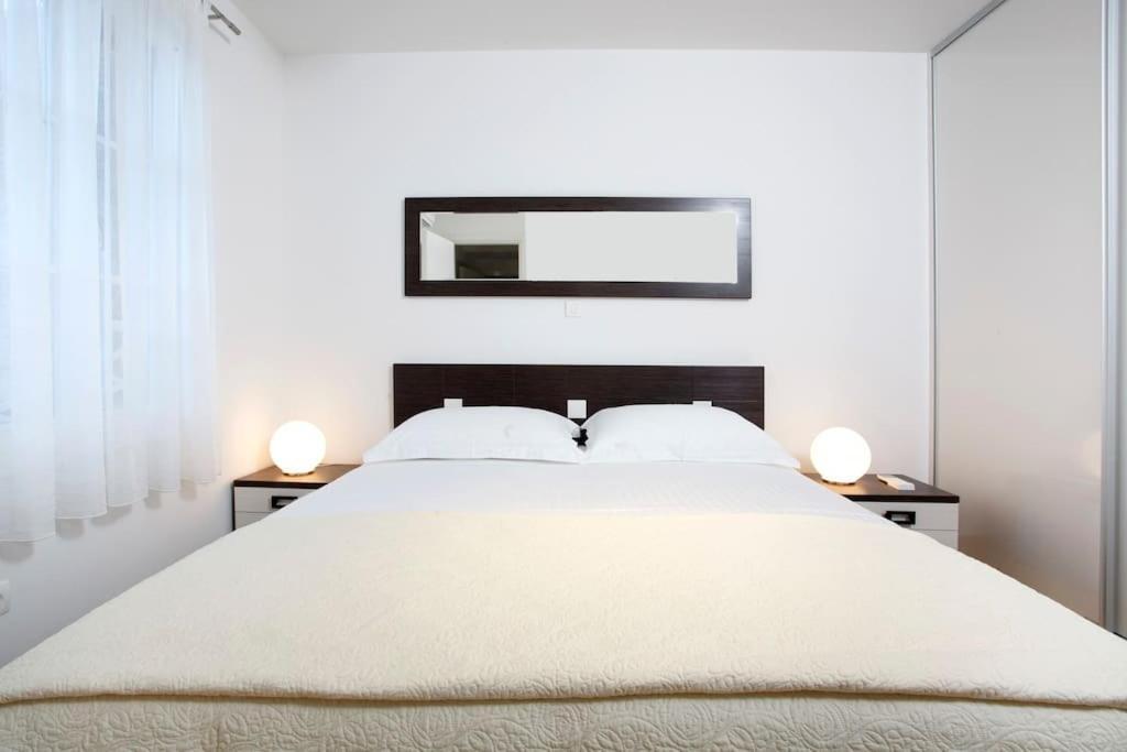 Luxury Apts Leone Split Centre Exterior foto
